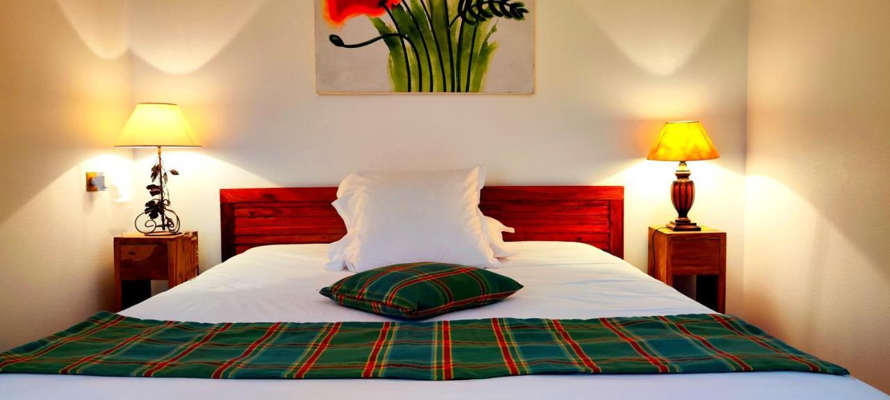 Logis Hotels Domaine Du Chatelard 狄拉克 外观 照片