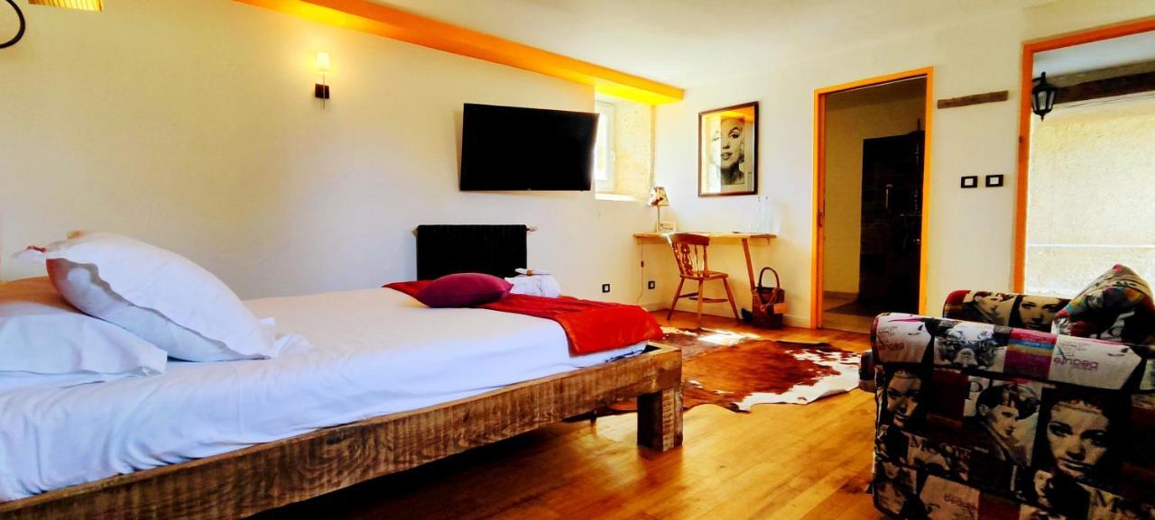 Logis Hotels Domaine Du Chatelard 狄拉克 外观 照片