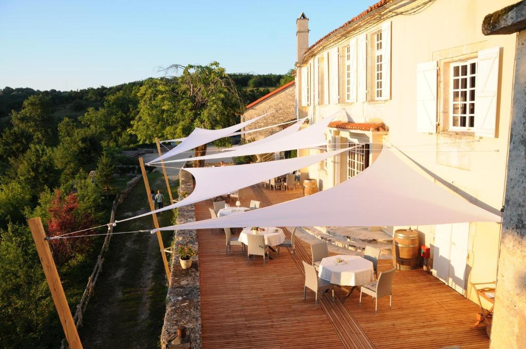 Logis Hotels Domaine Du Chatelard 狄拉克 外观 照片